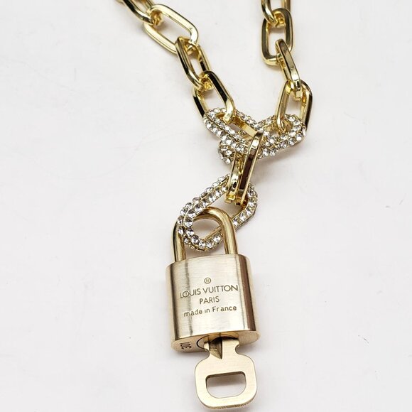 Authentic Louis Vuitton Lock & Key w/ Unbranded Gold Plated Gold Chain Necklace - Picture 5 of 8